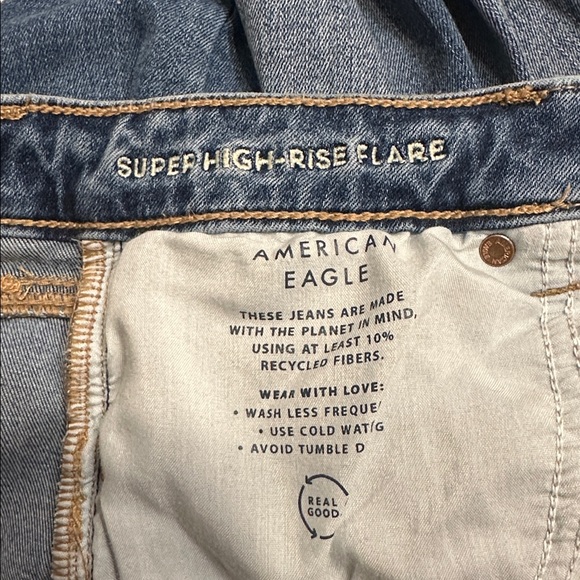 American Eagle Outfitters Blue Flare Jeans - Picture 3 of 4